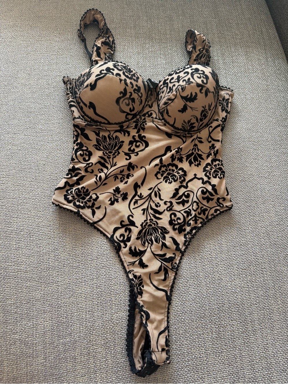 Windsor Tan Black Burnout Velvet Padded Victorian Witchy Thong Bodysuit Size S